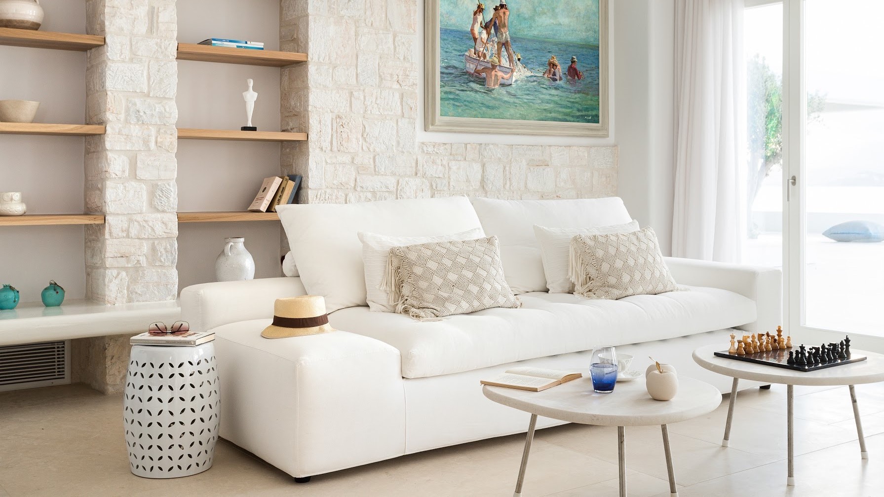 V3.37 greek luxury design living in stunning parian villa
