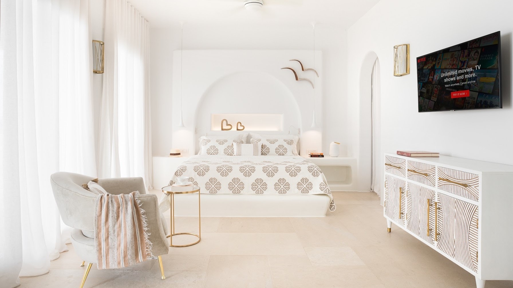 V3.40 stunning master bedroom in ultra luxury villa paros greece