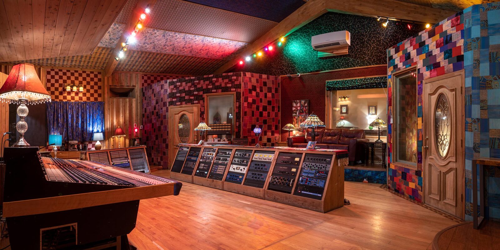 Neve-Control-Room-looking-from-the-entrance