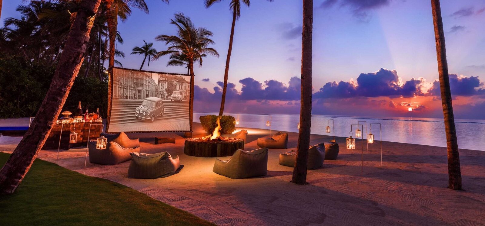 oorr_grand-sunset-residence_private-outdoor-cinema